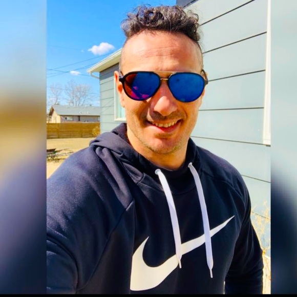 Meet your Posher, Posh - Picture 14 of 14